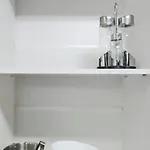Premium Mir 28 Self Check-in Apartment